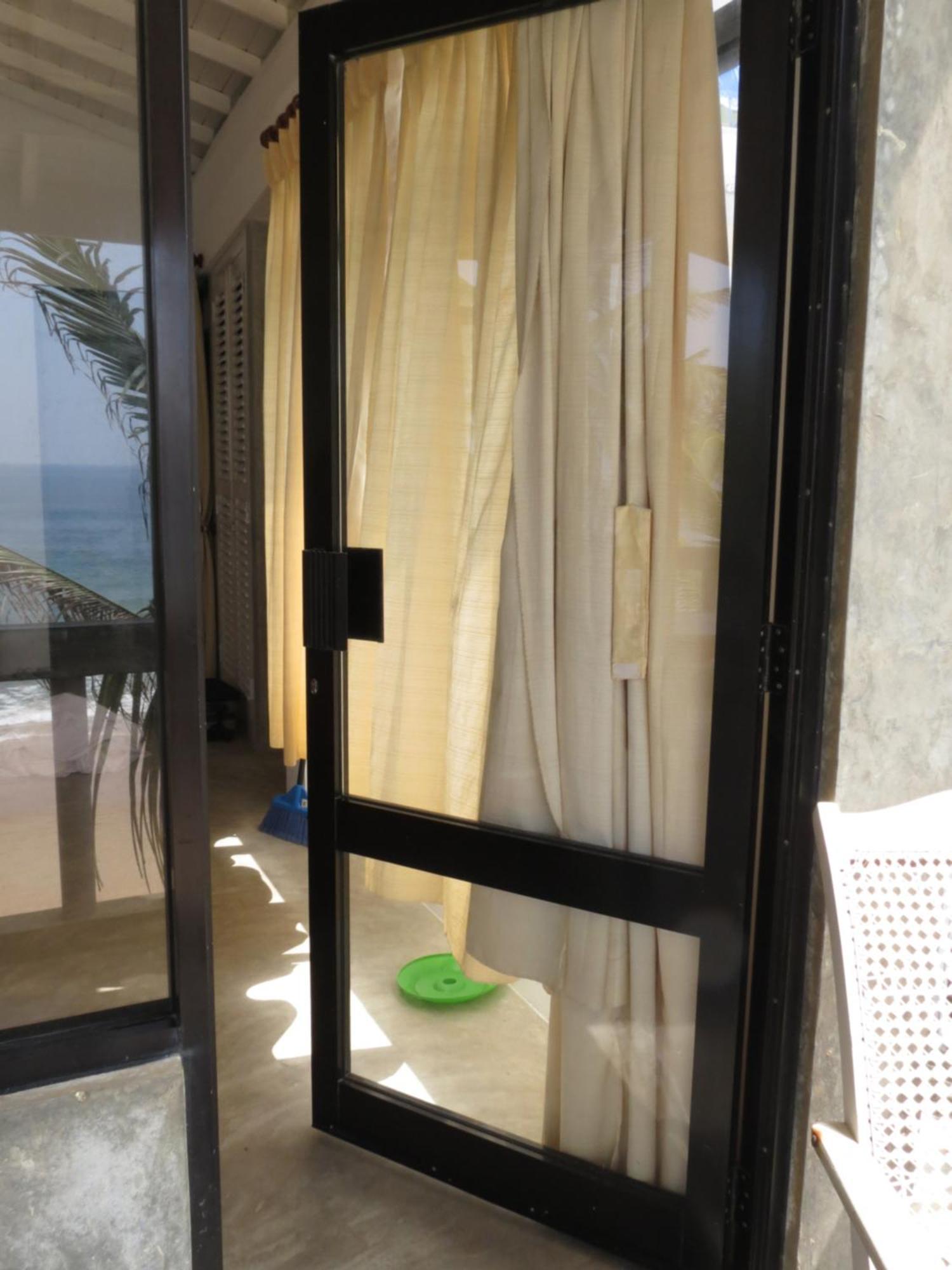 Mountain Wave Hotel And Surfshop Hikkaduwa Kamer foto