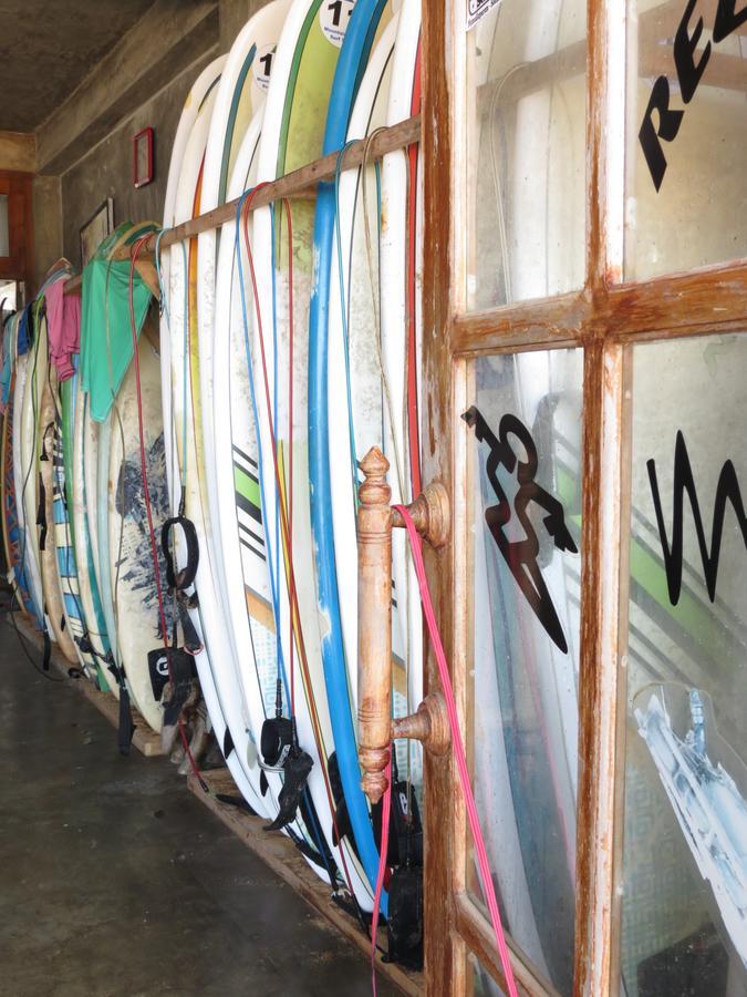 Mountain Wave Hotel And Surfshop Hikkaduwa Buitenkant foto