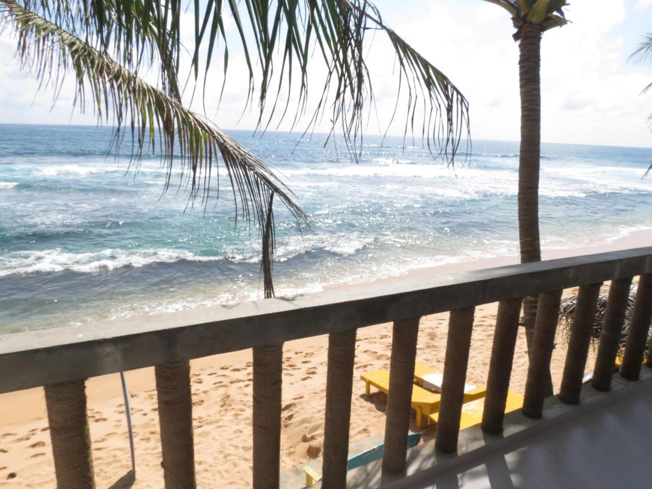 Mountain Wave Hotel And Surfshop Hikkaduwa Buitenkant foto