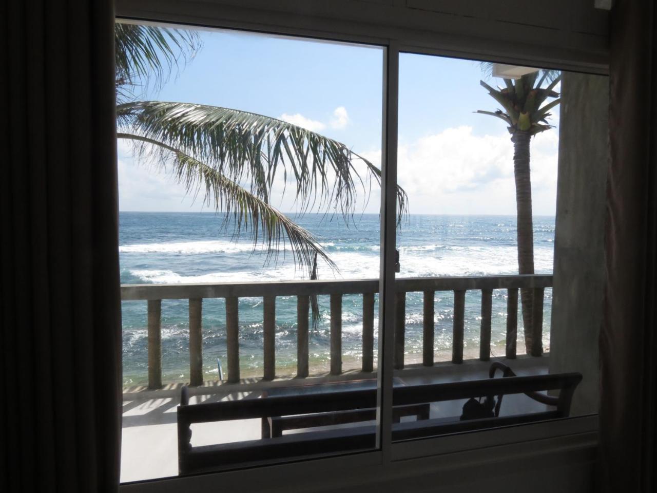Mountain Wave Hotel And Surfshop Hikkaduwa Buitenkant foto