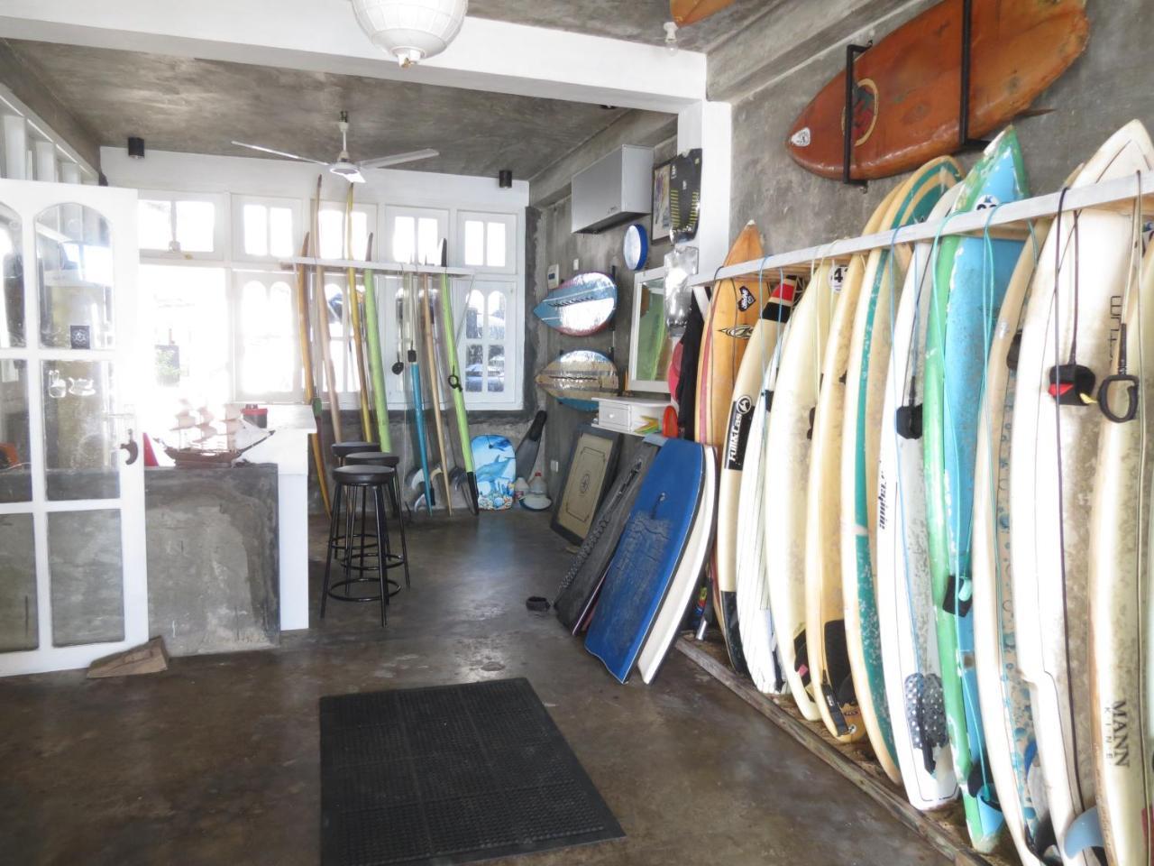 Mountain Wave Hotel And Surfshop Hikkaduwa Buitenkant foto